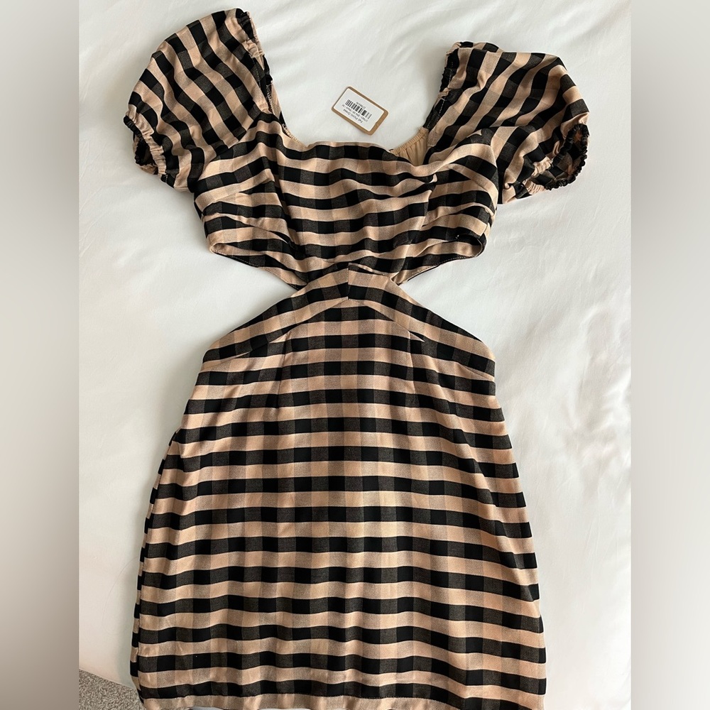 NWT Vestique dress - Picture 2 of 3